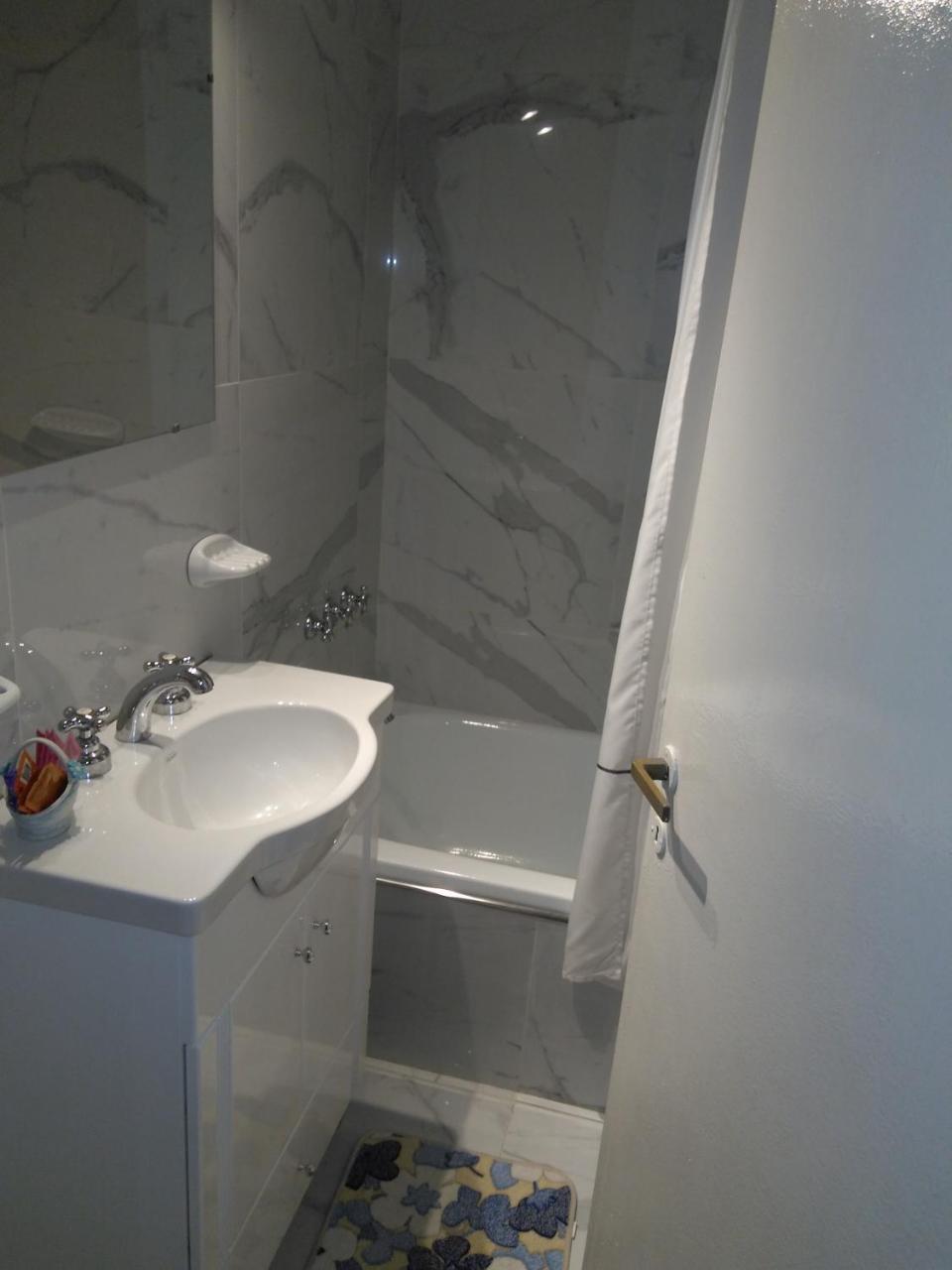 Apartamento Luz Apartment บัวโนสไอเรส ภายนอก รูปภาพ